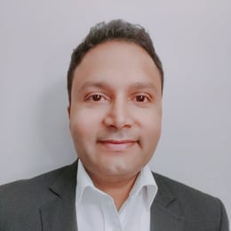 Vijay Batavia headshot.JPG