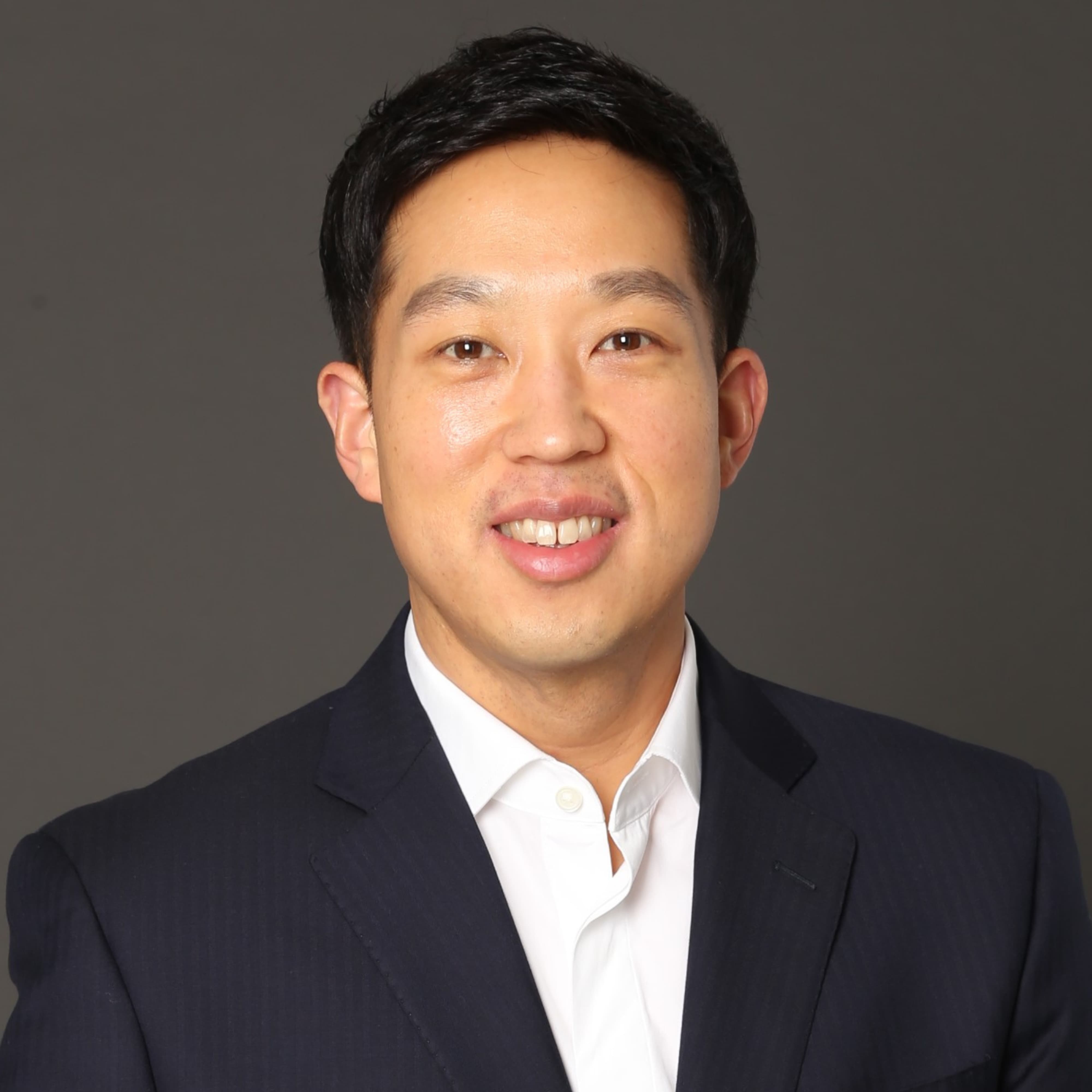 Edward Kim headshot_edited