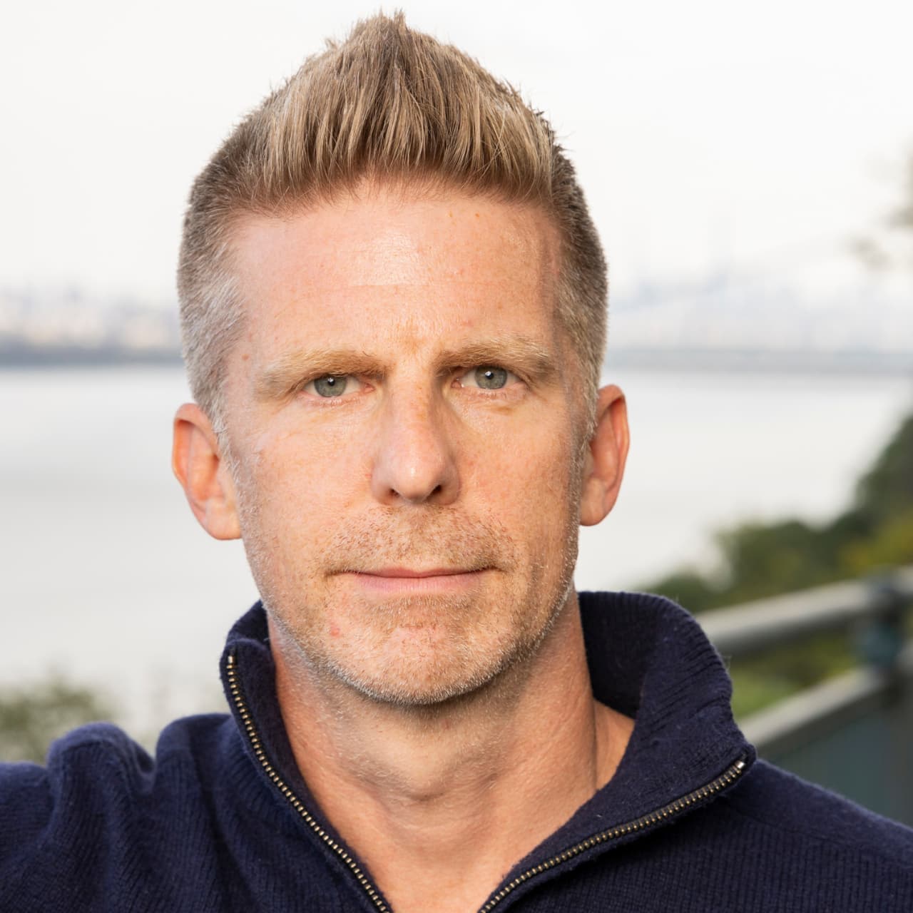 Jan Deahl headshot_edited