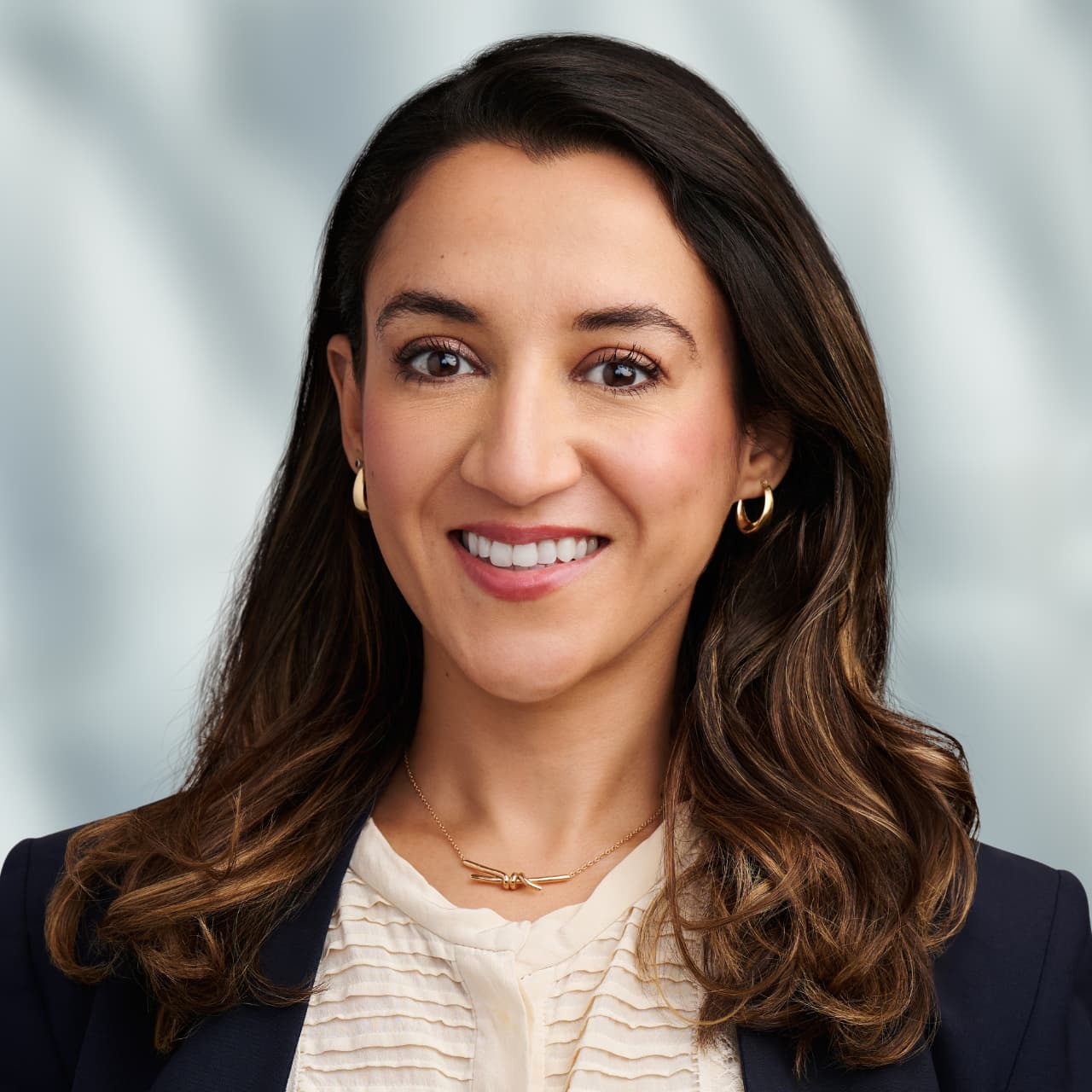 Kamelia Dari headshot_edited