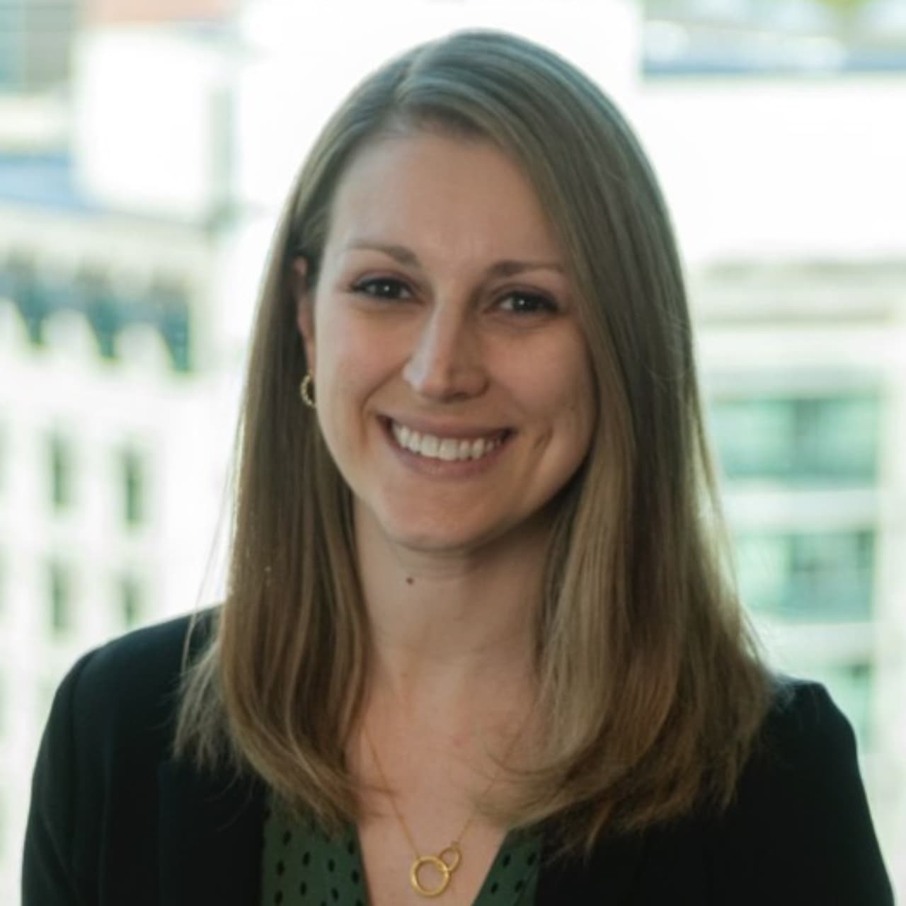 Stephanie Grimes headshot_edited